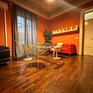 Appartement 38,velasquez, Palerme